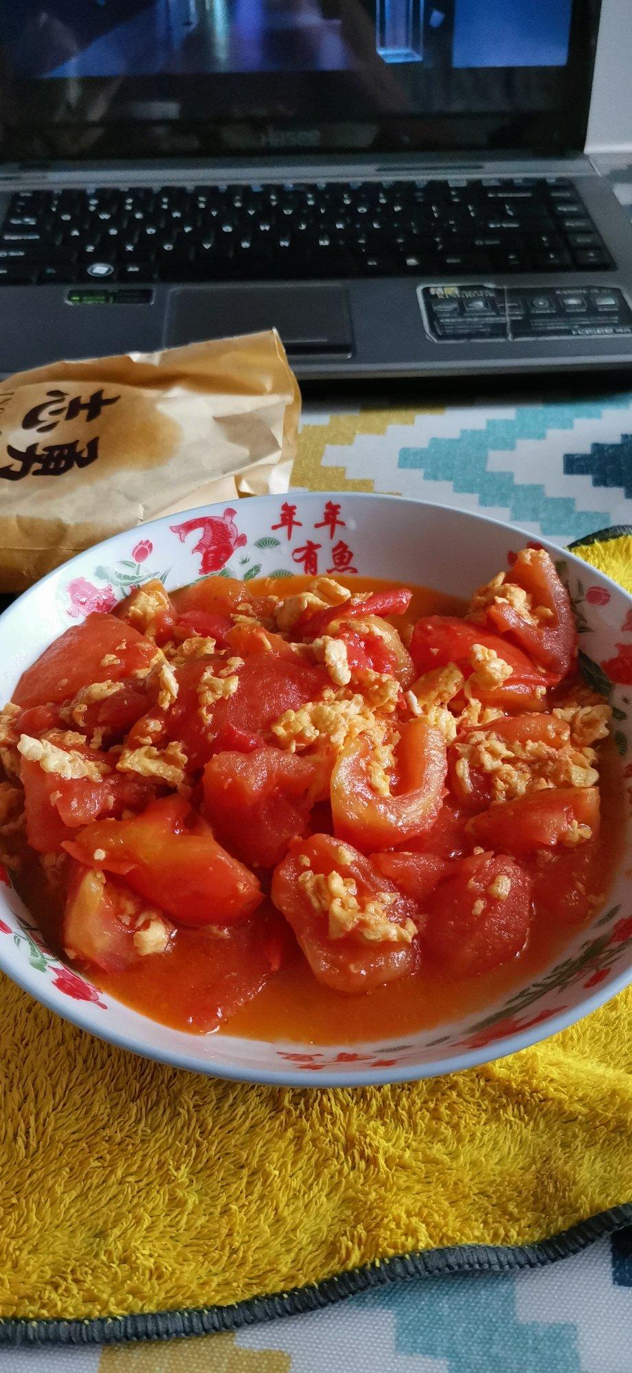 西红柿炒鸡蛋时，多加这一步，鸡蛋香嫩又入味