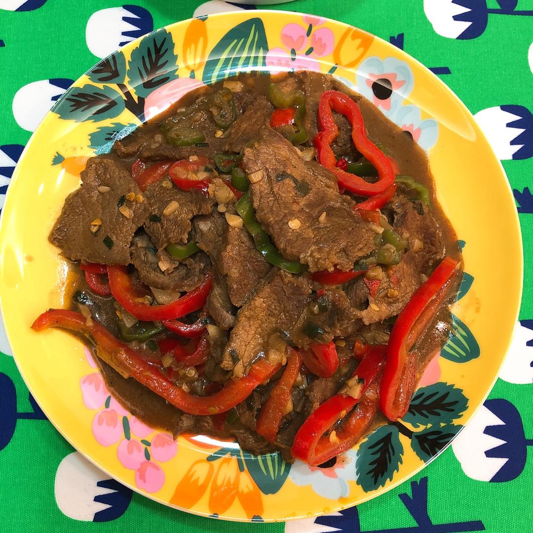 辣尖椒炒牛肉片