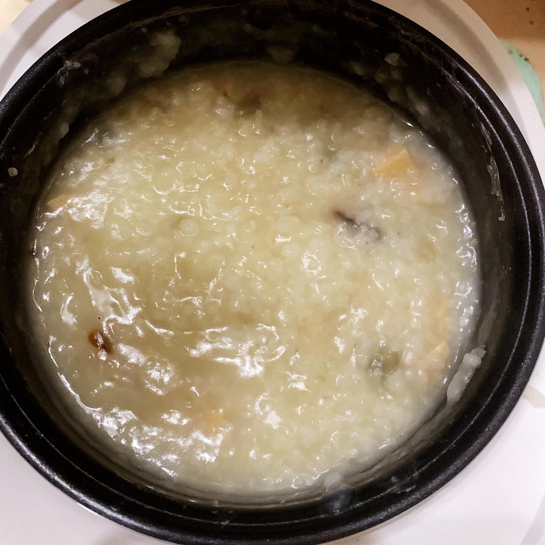 皮蛋瘦肉粥