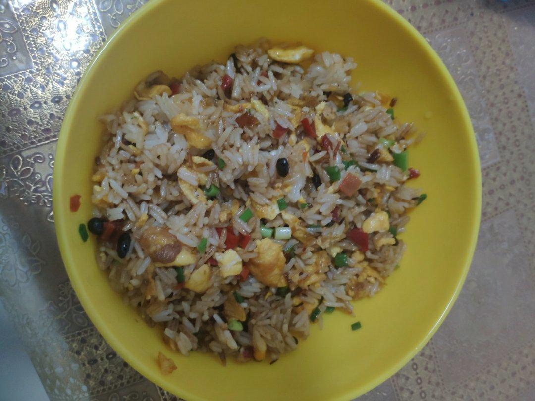 好吃到停不下来的酱油蛋炒饭