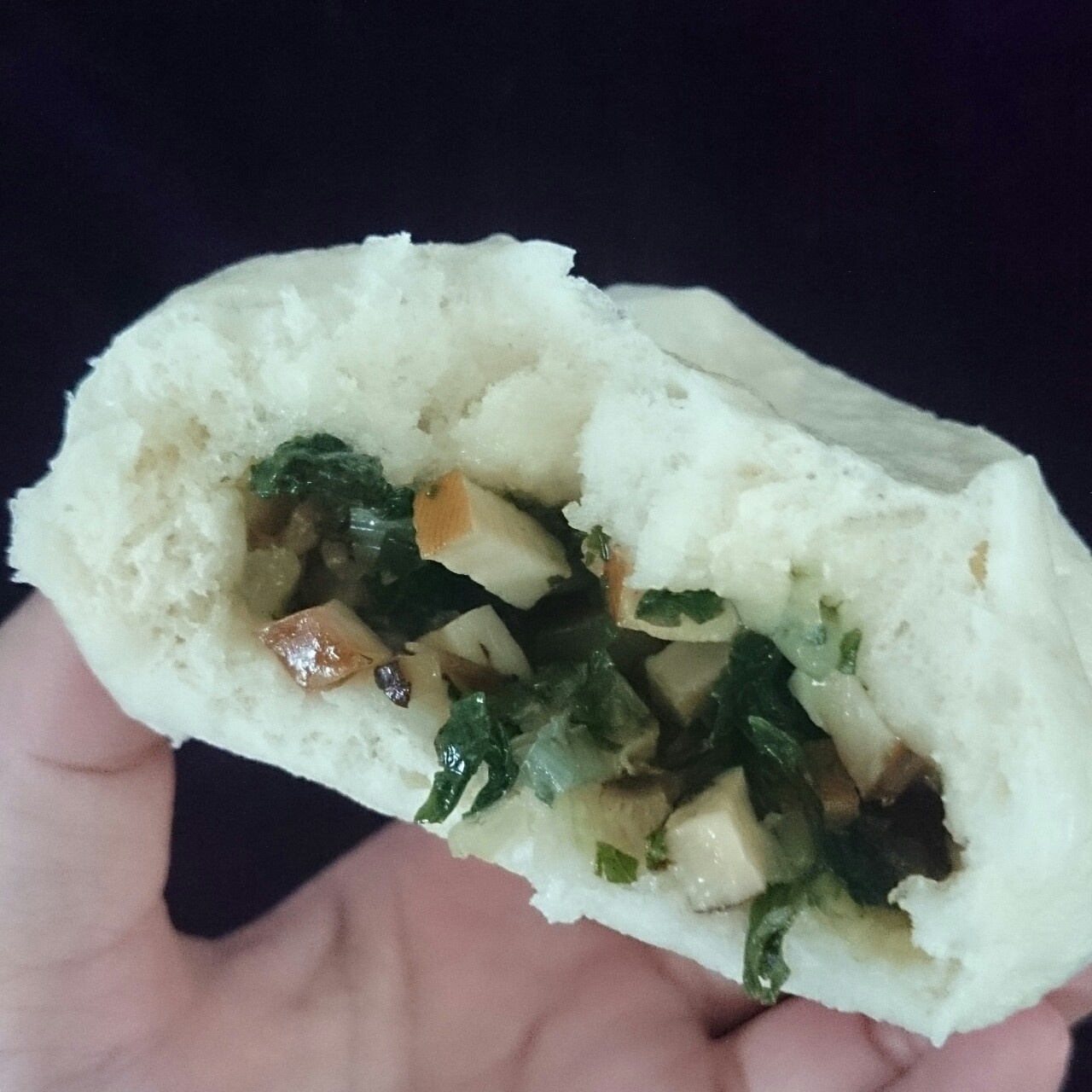 油菜香菇菜包