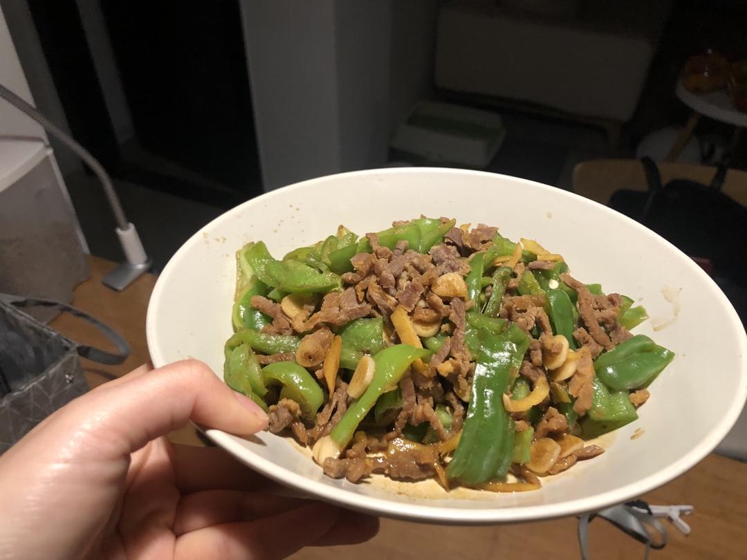 厨师长教你：“青椒肉丝”的正宗做法，色香味俱全