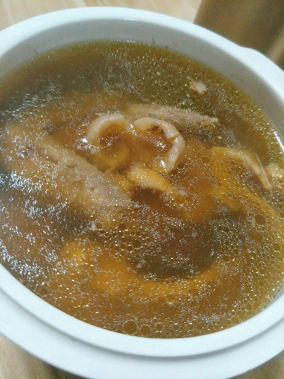 红枣枸杞乳鸽汤