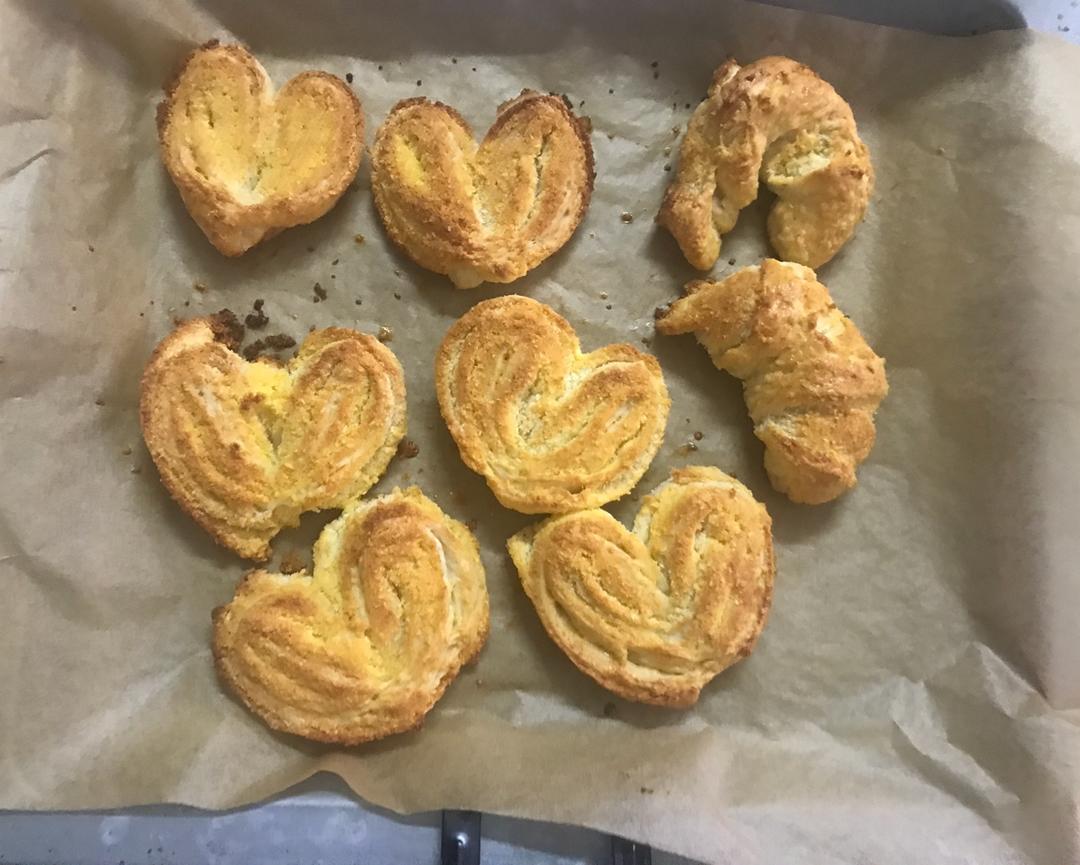 新手就能成功的【椰蓉面包卷】-手揉出膜