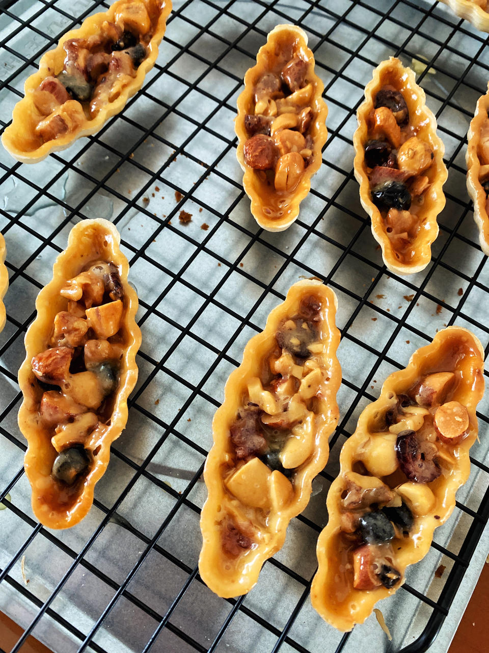 视频🚢一次搞定3种口味｜焦糖坚果糯米船｜不测温，不冷冻｜低糖｜简单｜0难度