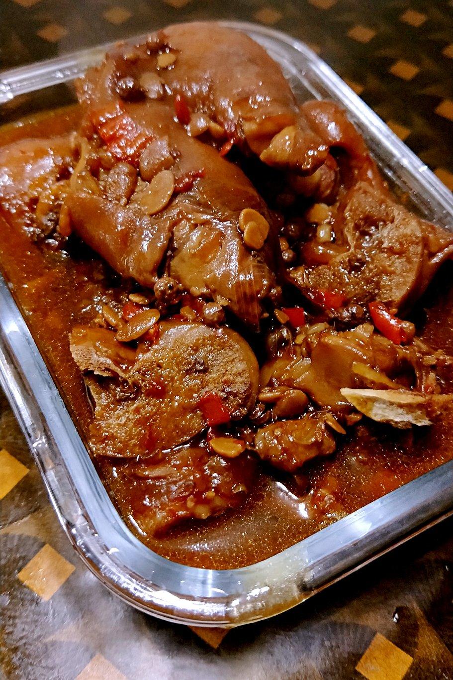 秘制脱骨酱猪蹄---内附视频（脱骨秘诀大起底get✔！）