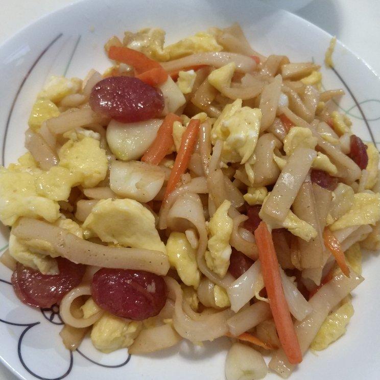蛋炒河粉 干炒河粉