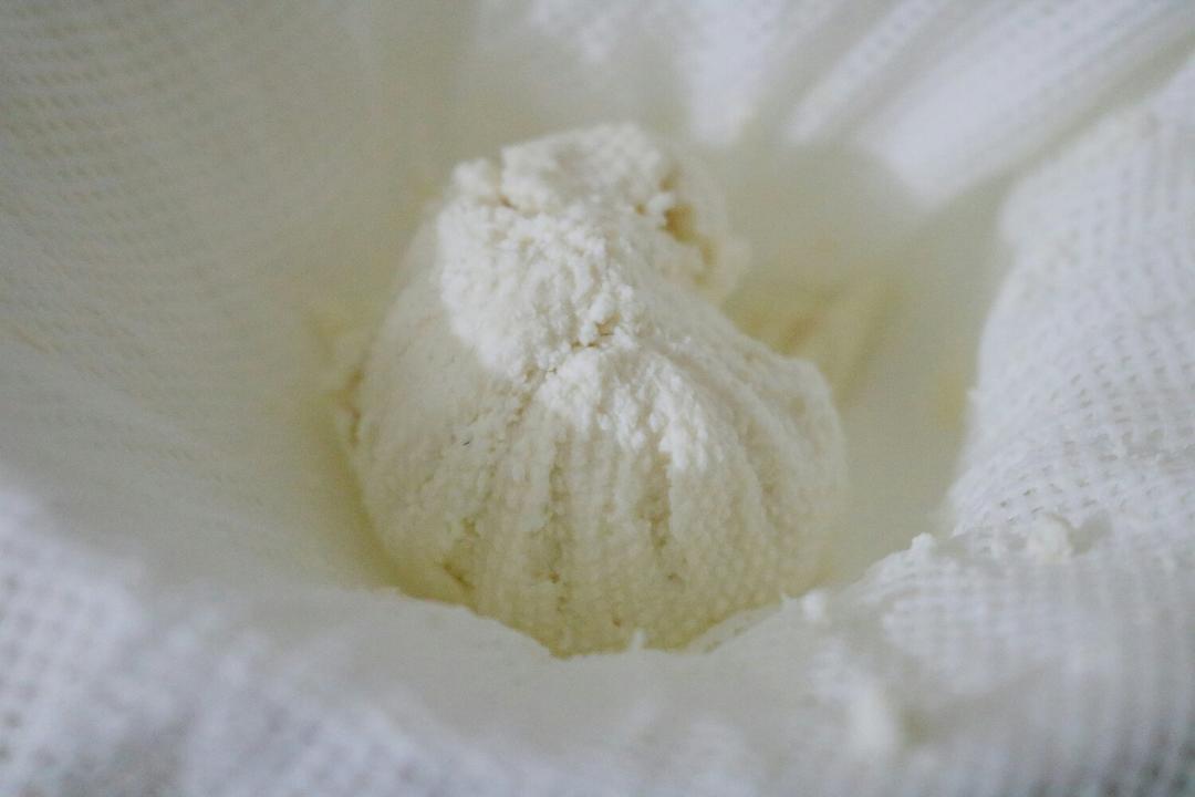 自制新鲜ricotta奶酪. Homemade Ricotta.