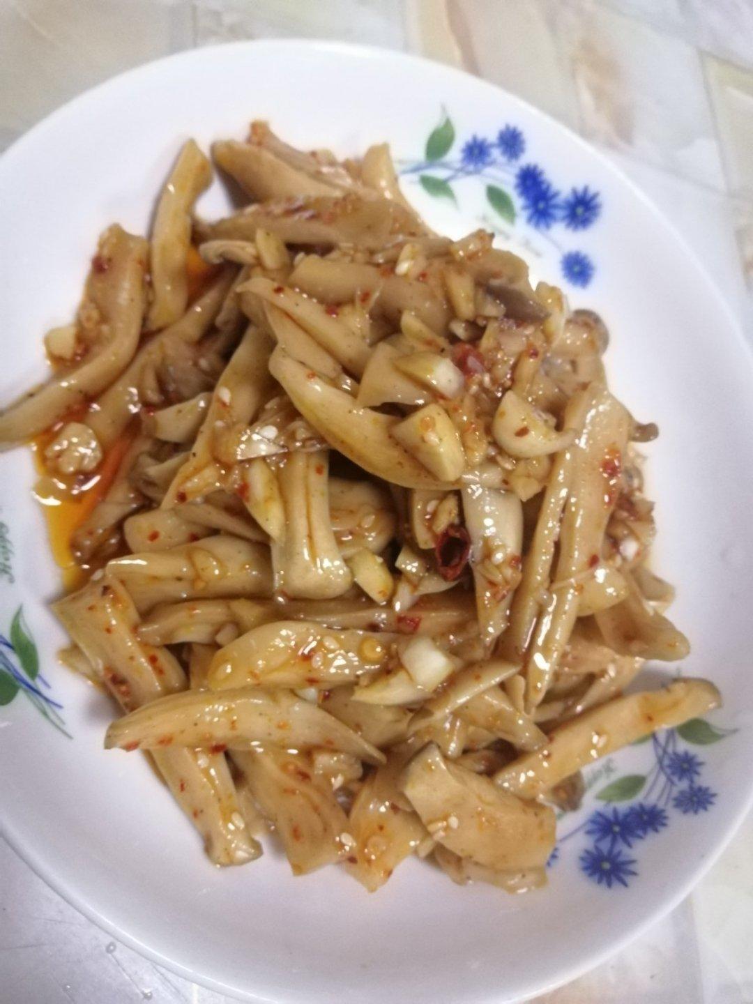 比肉还好吃的【手撕凉拌杏鲍菇】，上桌扫光光