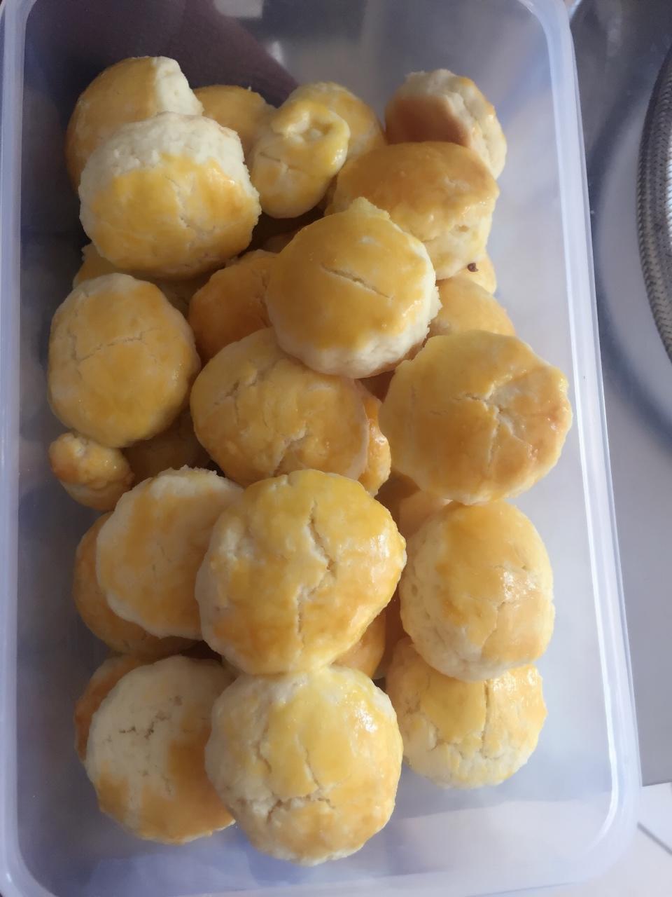 【视频】3分钟 奶油司康Scone(可能是世界上最快手的司康) 消耗淡奶油～
