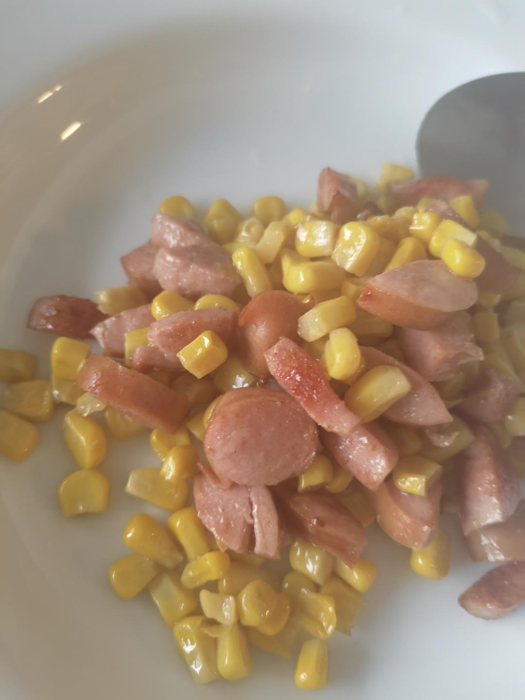 下饭菜！好吃香甜的清炒玉米粒火腿肠