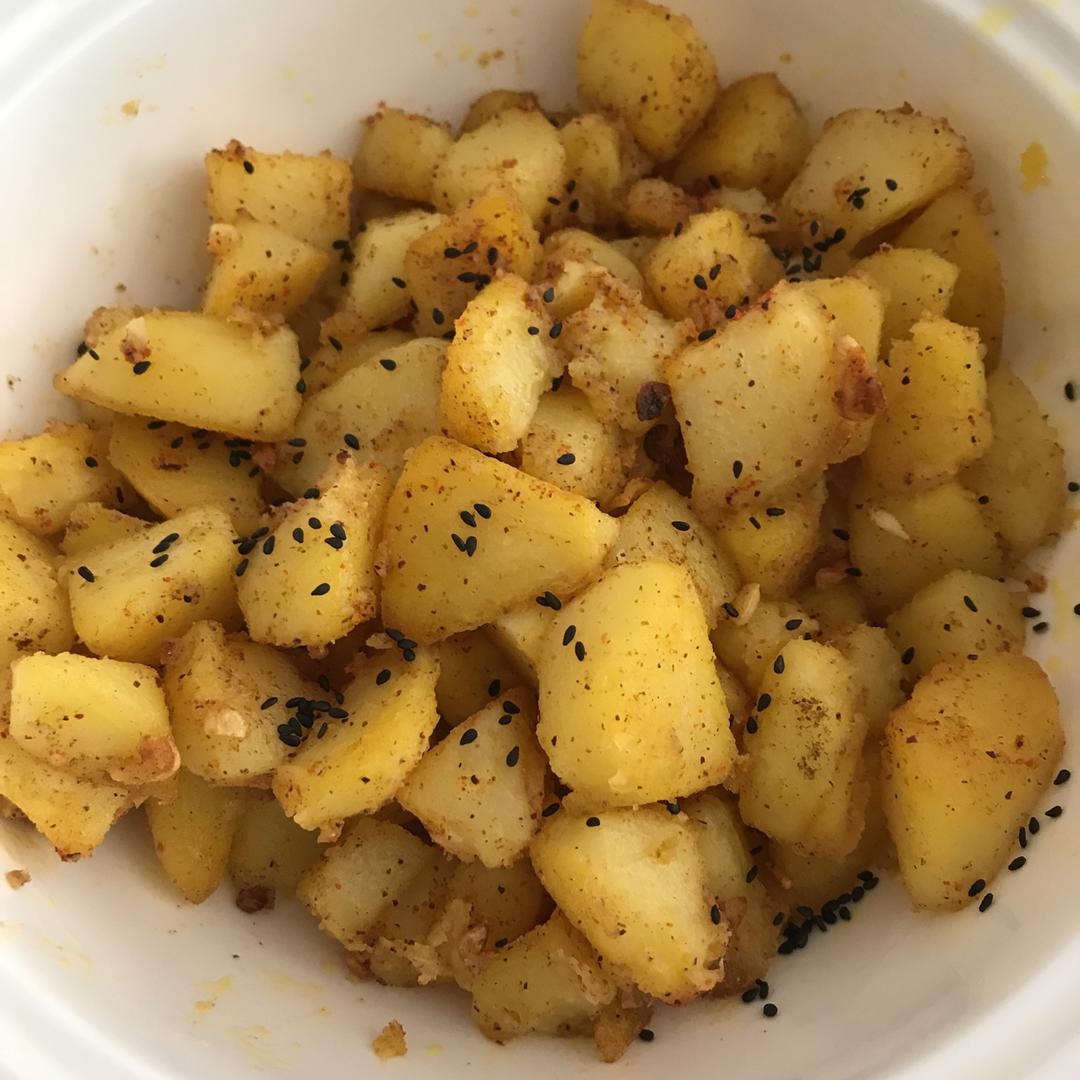一上桌就被抢光的椒盐土豆