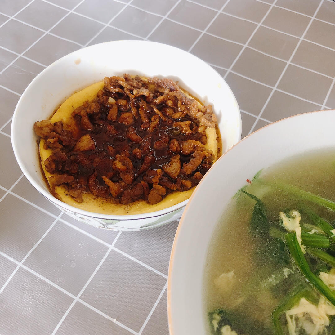 肉末蒸蛋羹：厨房小白都可以蒸出好吃的鸡蛋羹哟
