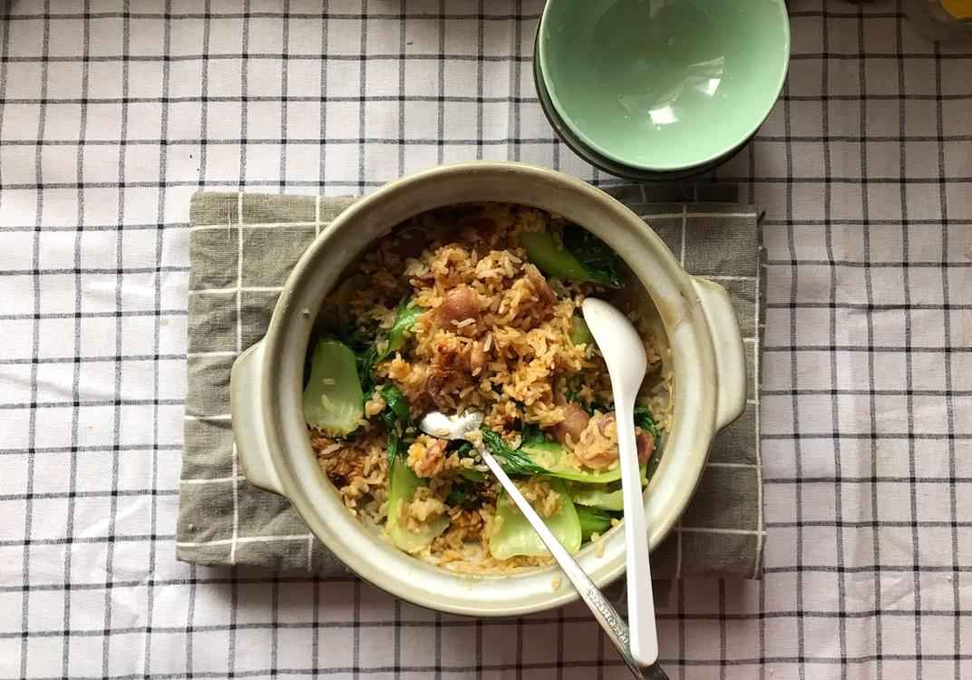 塔吉锅腊味煲仔饭