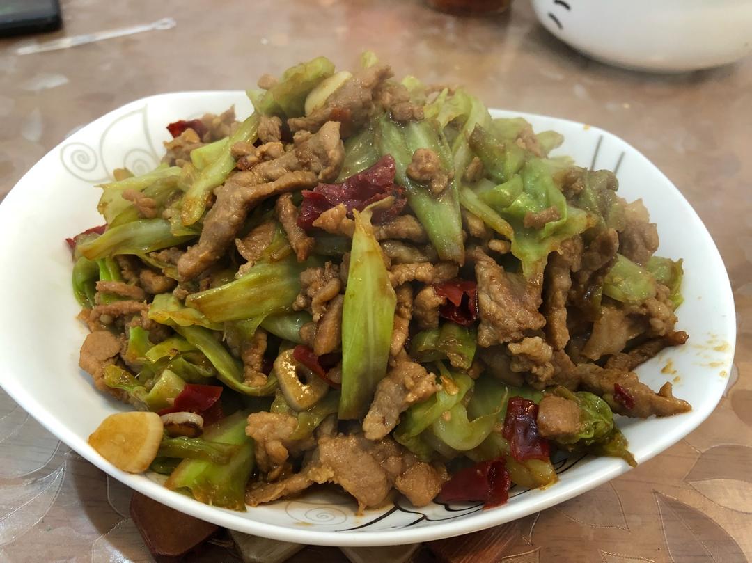 包菜炒肉