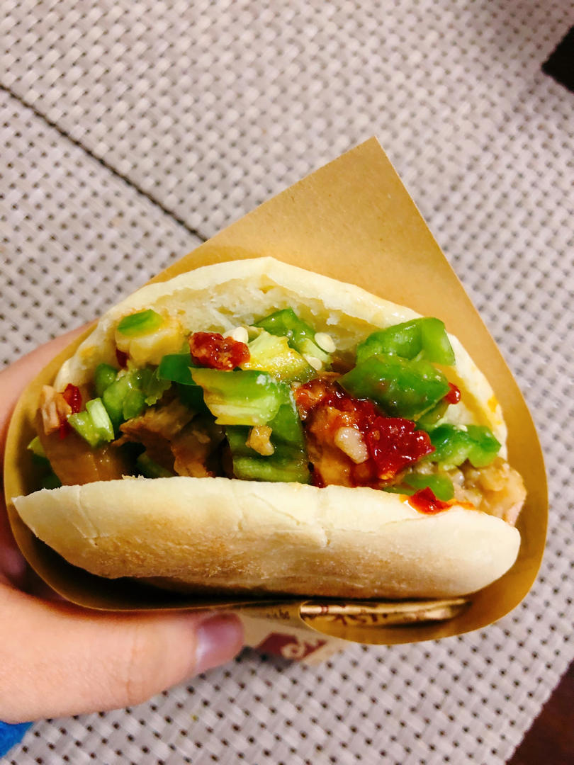 肉夹馍(白吉馍的制作)