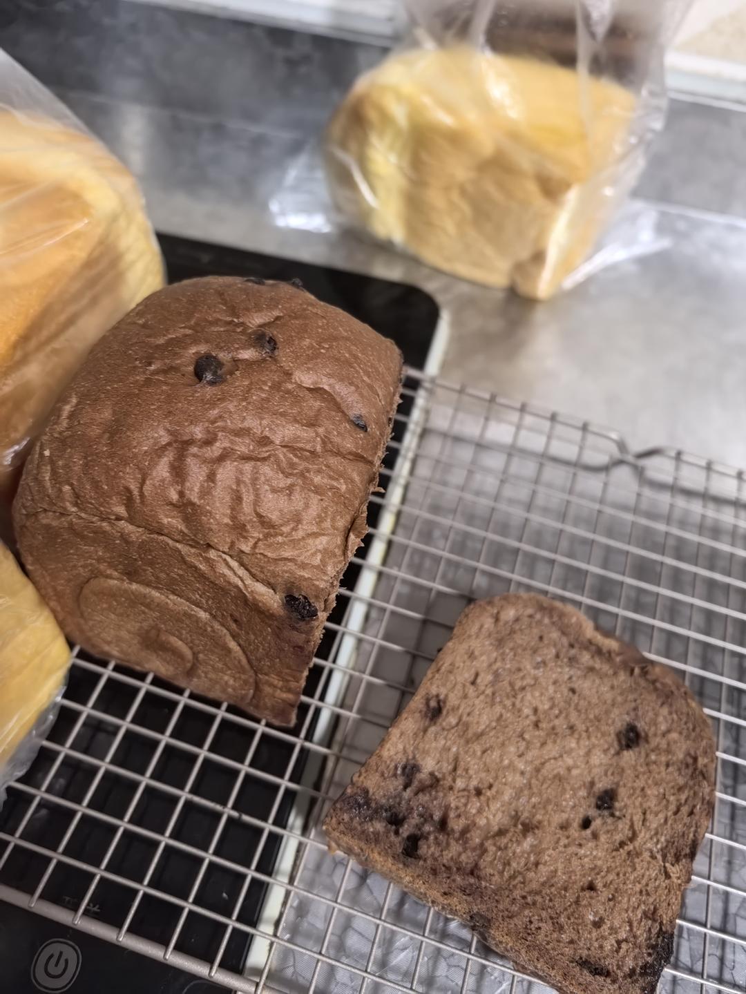 不放巧克力的吐司怎么能叫「巧克力吐司」呢？