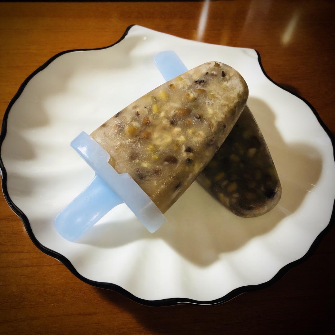 nicolexu许嘉骏做的绿豆冰棒曼食快语