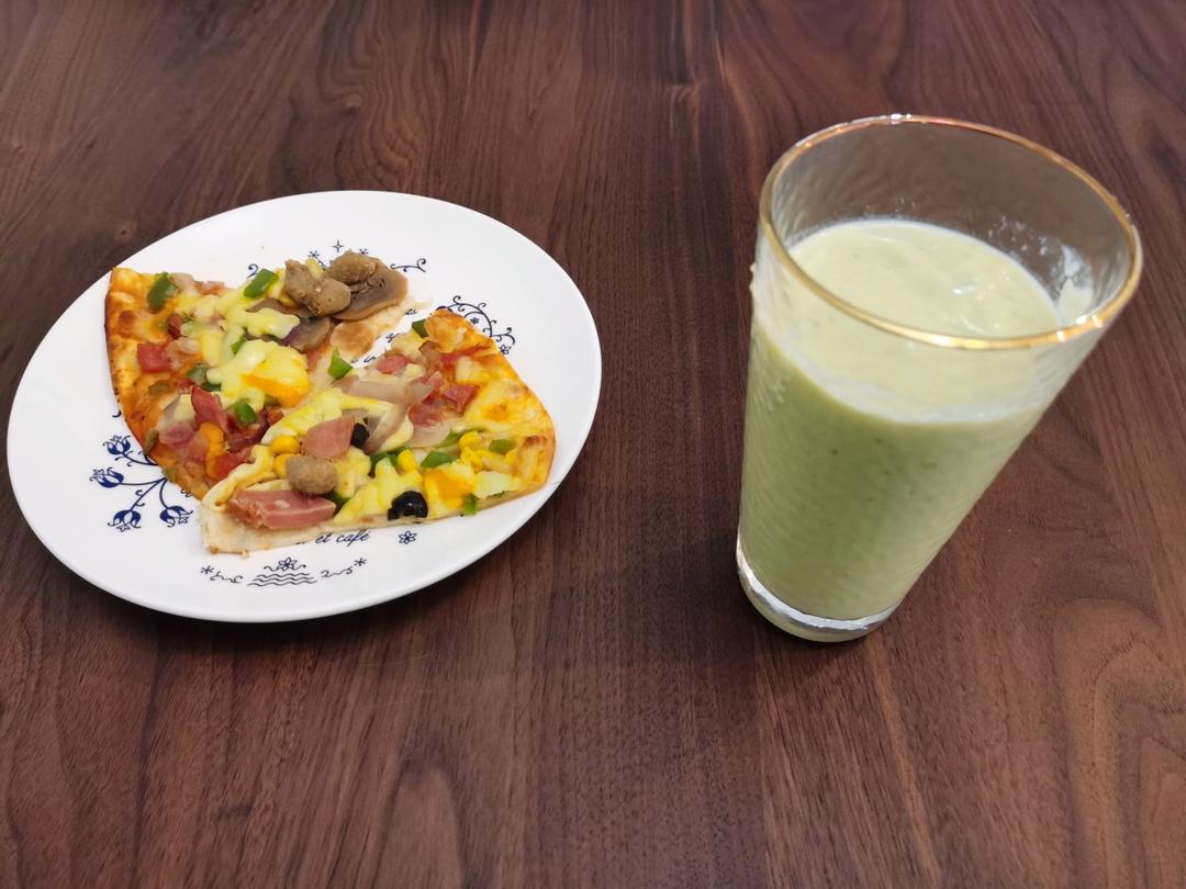 巨巨巨好喝超级推荐 ✨牛油果🥑香蕉🍌奶昔 几十秒搞定✌️