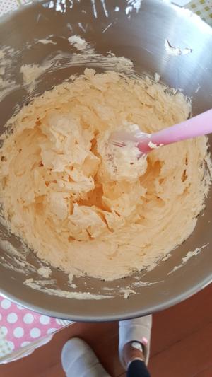 秋日贴膘之核桃黄油磅蛋糕（无泡打粉版）的做法 步骤3