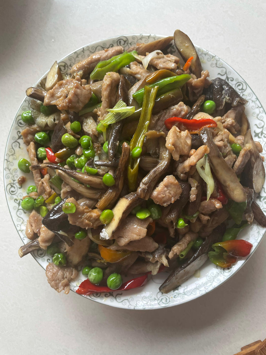 鸡枞菌炒肉丝（饭店厨师推荐的做法~）