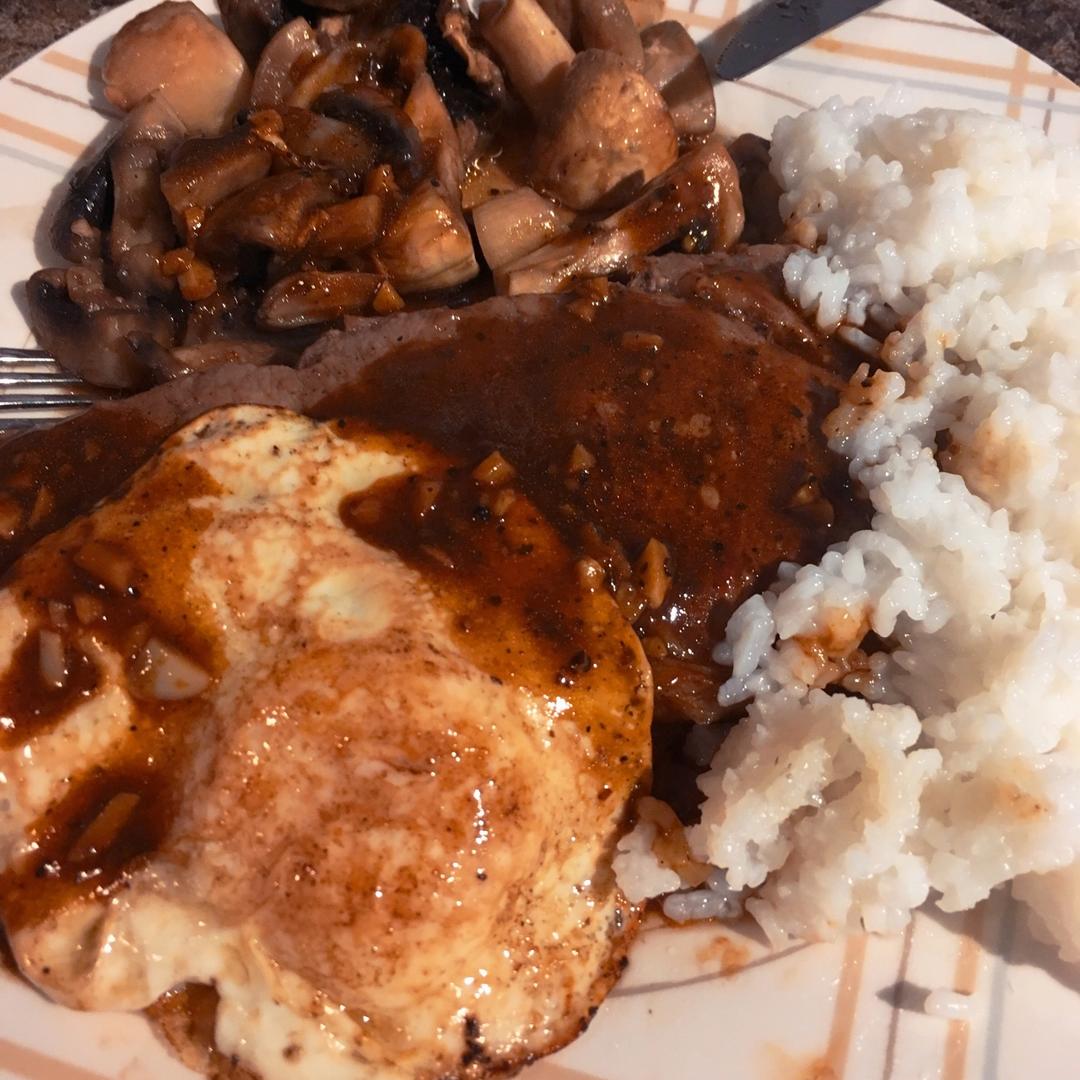 黑胡椒牛排（菲力牛排）—附黑胡椒汁的做法