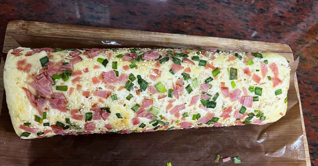 香葱肉松面包卷
