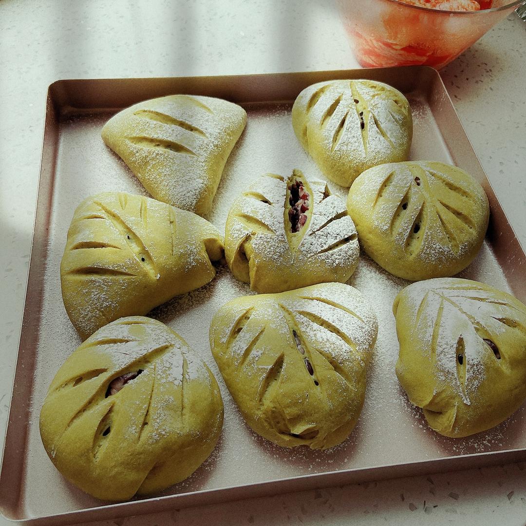 抹茶软欧（蜜豆奶酪馅）