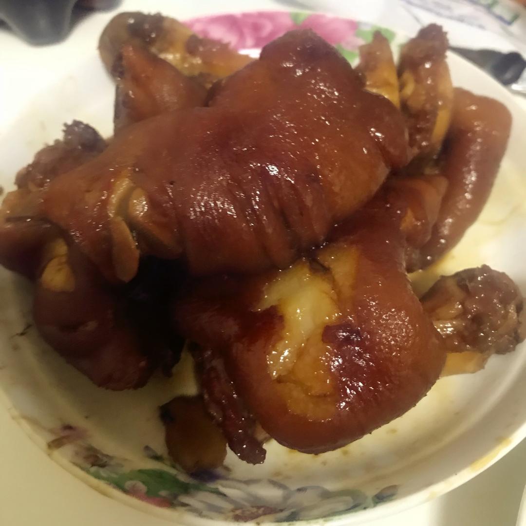 美味的家常菜：红烧猪蹄