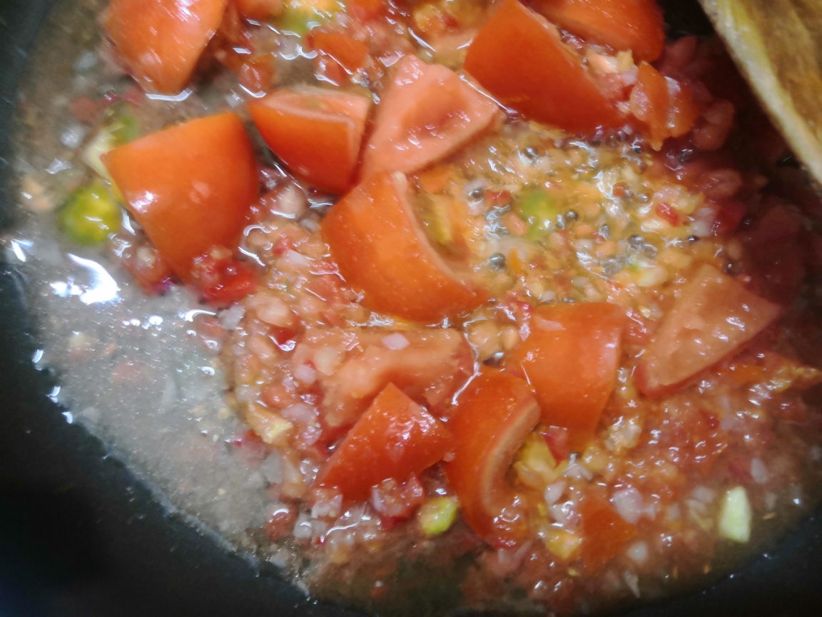 简易版番茄巴沙鱼柳/龙利鱼（减脂可食）的做法 步骤5