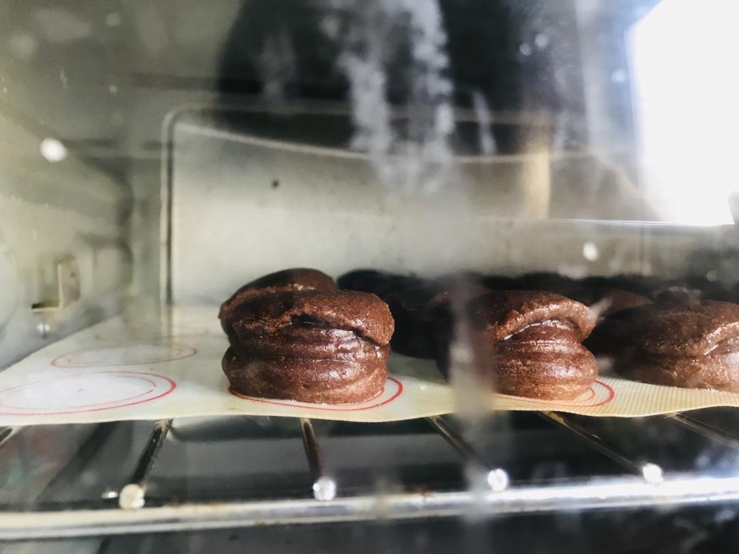 巧克力酥皮泡芙Chocolate Puff