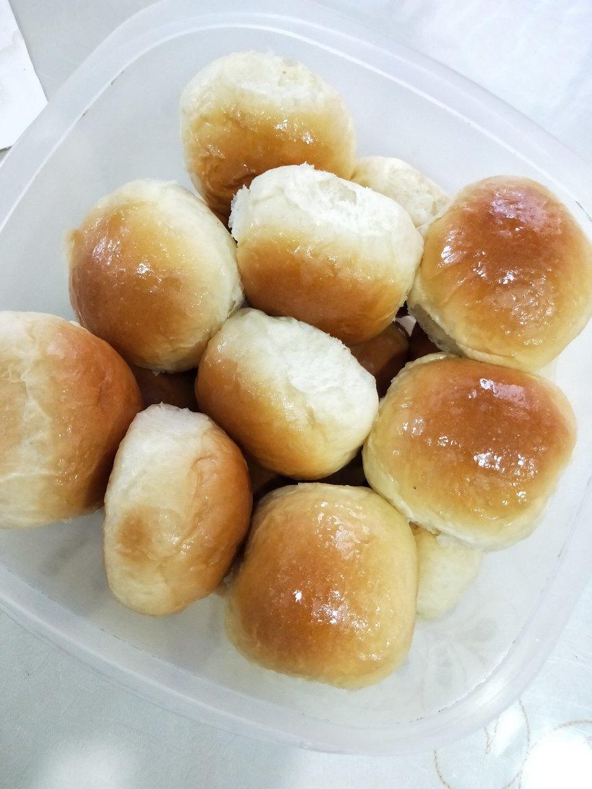 超级柔软拉丝的蜂蜜小餐包