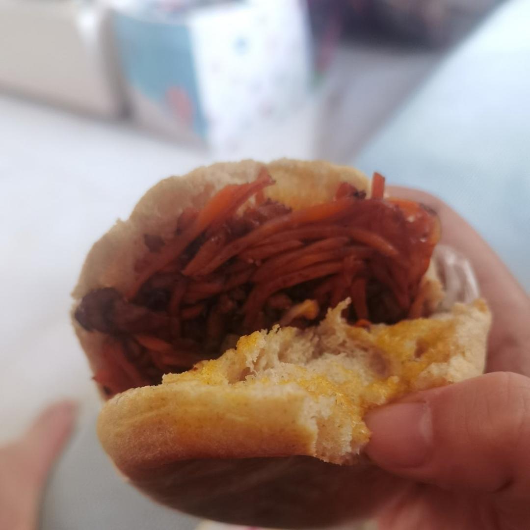 超级下饭胡萝卜丝炒肉