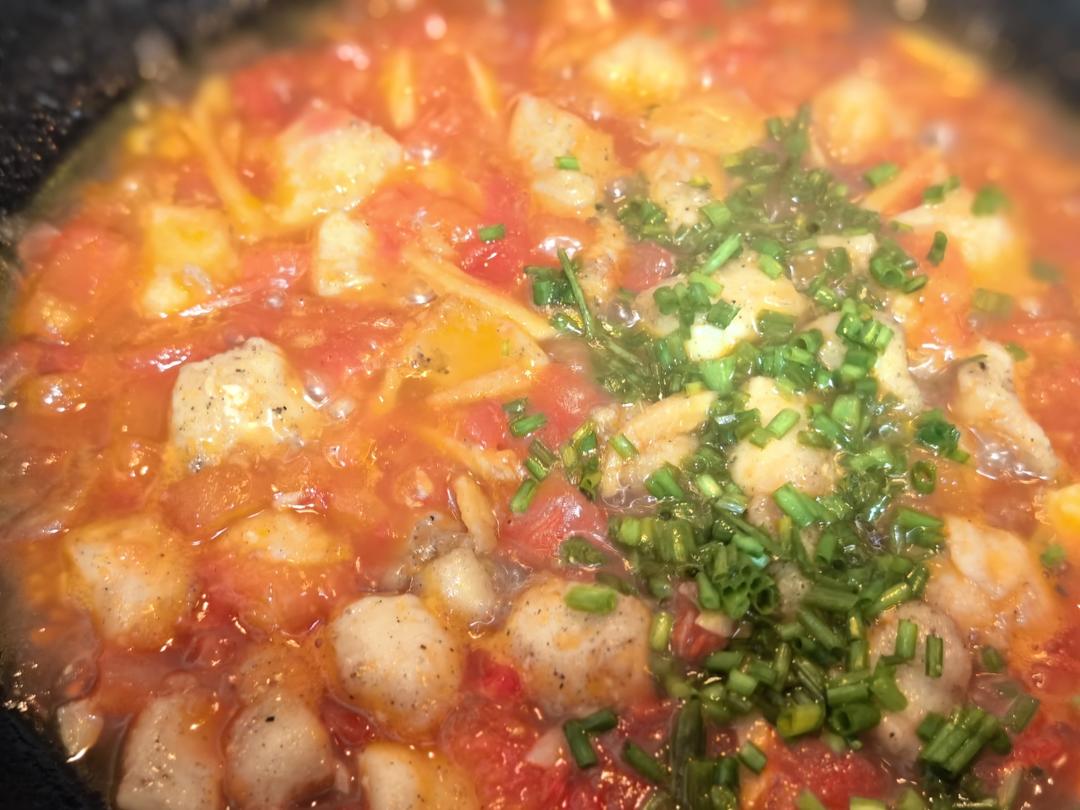 番茄鱼巴沙鱼（也可以用番茄龙利鱼），番茄酱汁超浓郁，营养又下饭！