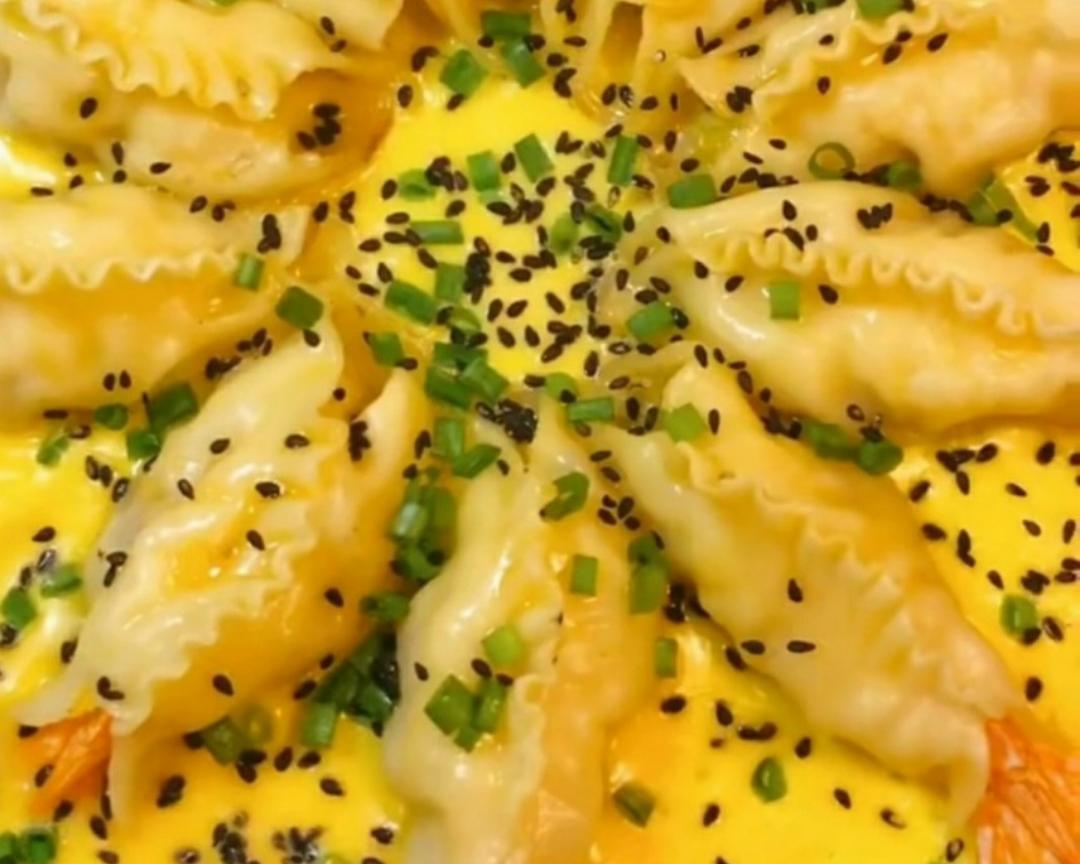 大虾鸡蛋抱饺子😂的做法