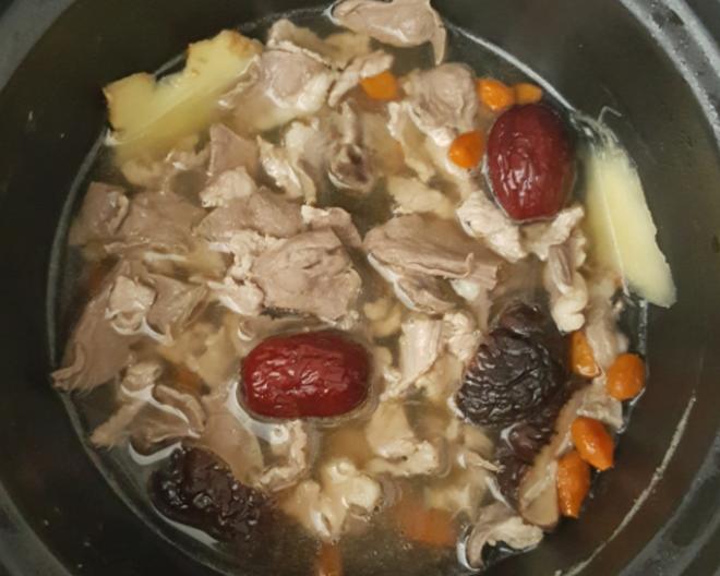 猪心瘦肉营养汤的做法
