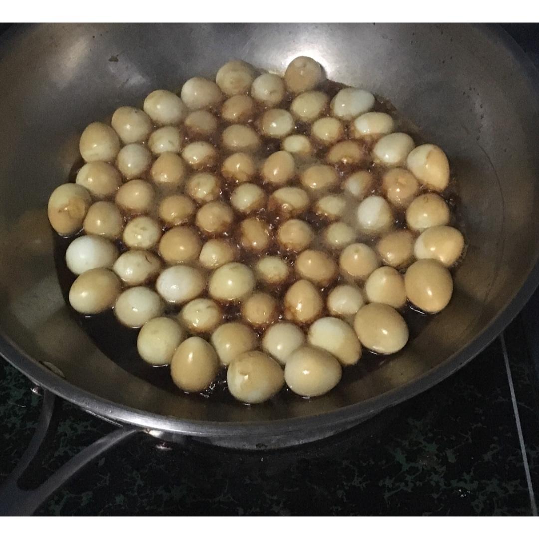 乡巴佬卤鹌鹑蛋