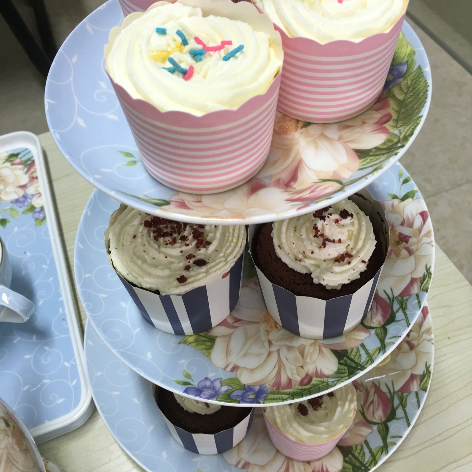 打造圣诞气氛 红丝绒戚风蛋糕