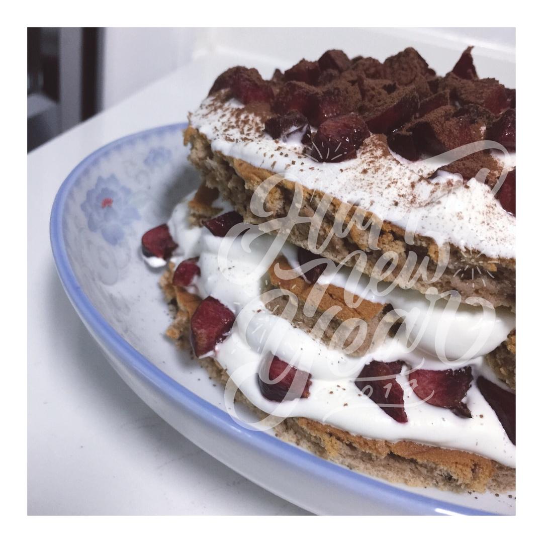 时下流行的鲜奶油戚风裸蛋糕