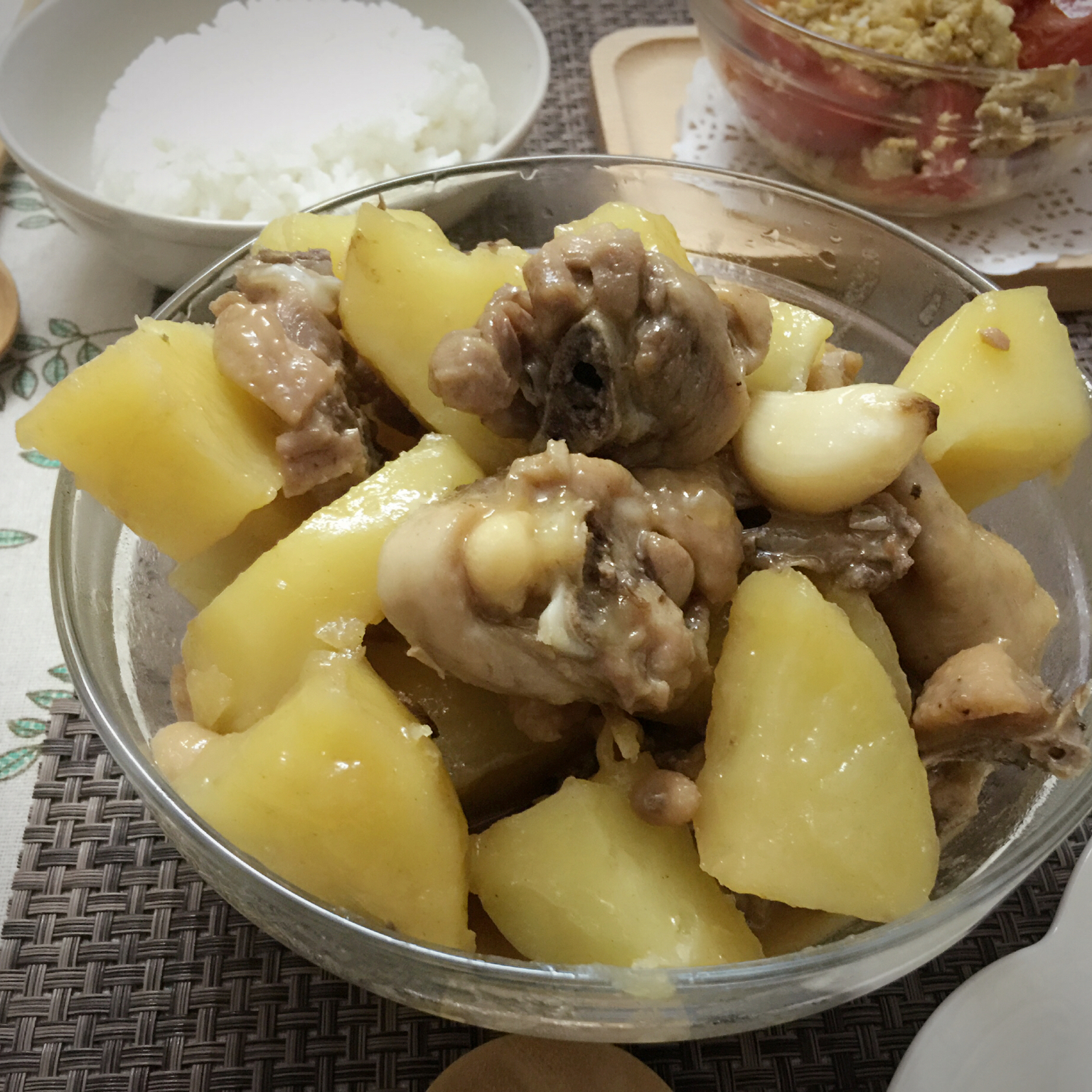 土豆焖鸡