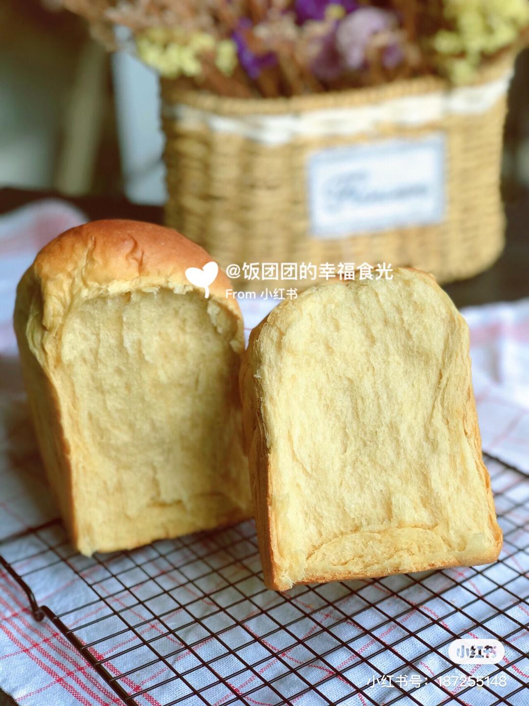 纯奶手撕吐司的做法 步骤1