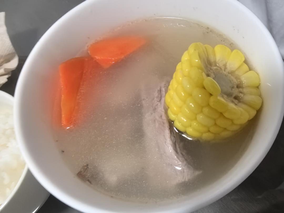 玉米排骨汤