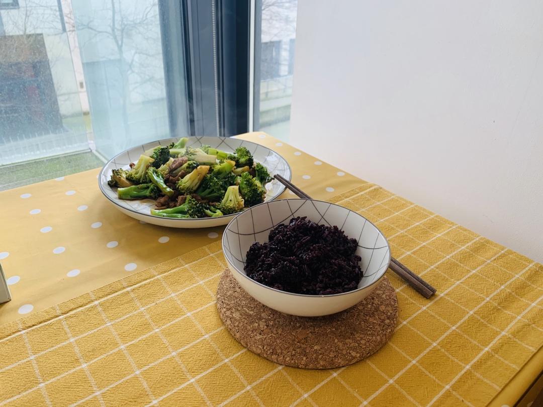 红茶的简餐