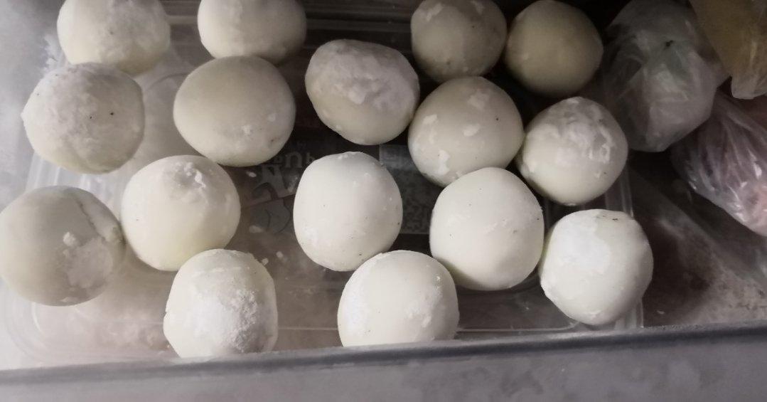 花生黑芝麻汤圆