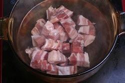 海带红烧肉的做法 步骤3