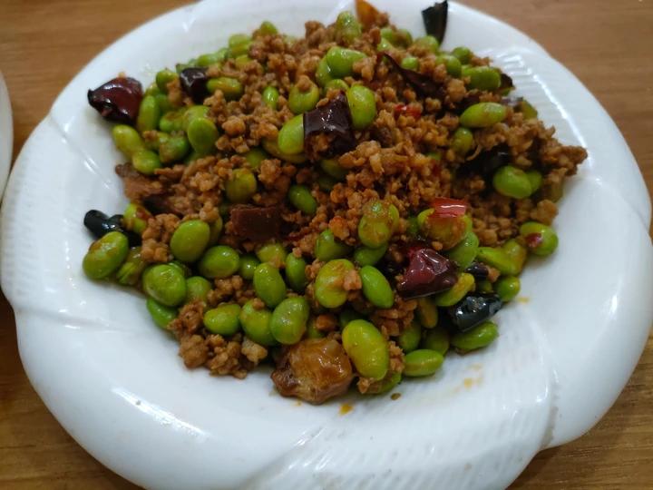 青豆辣炒肉末