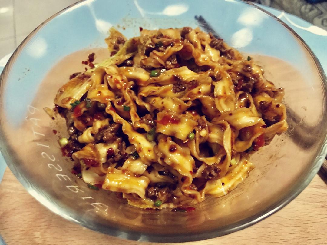 炸酱干拌面
