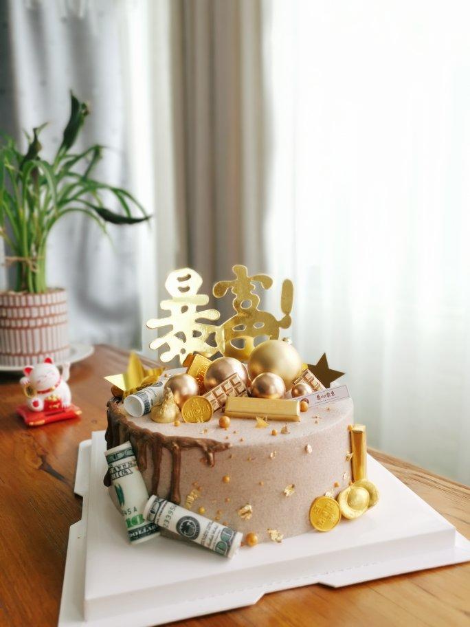 磕蛋糕的日子里……