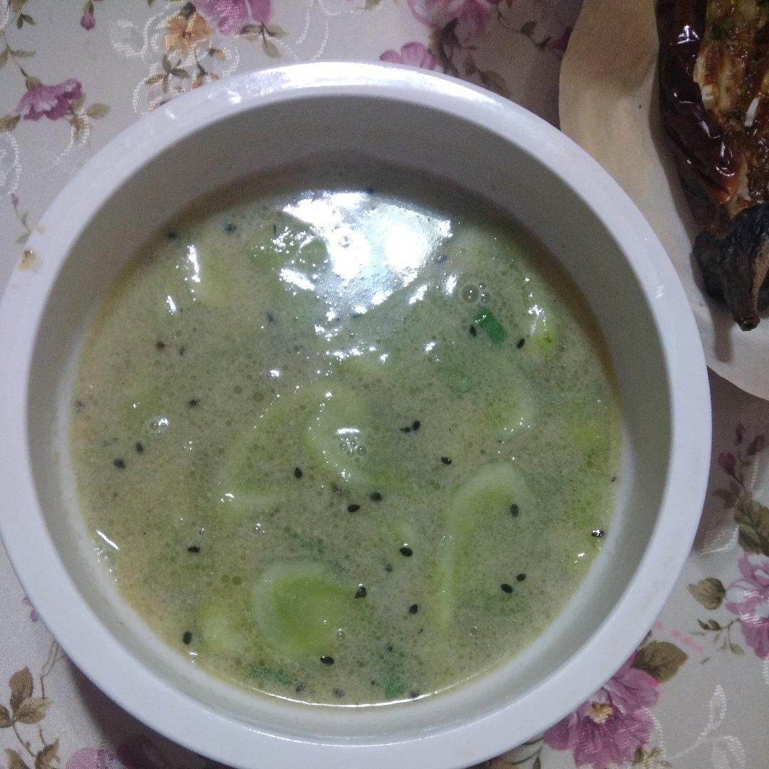皮蛋青瓜汤