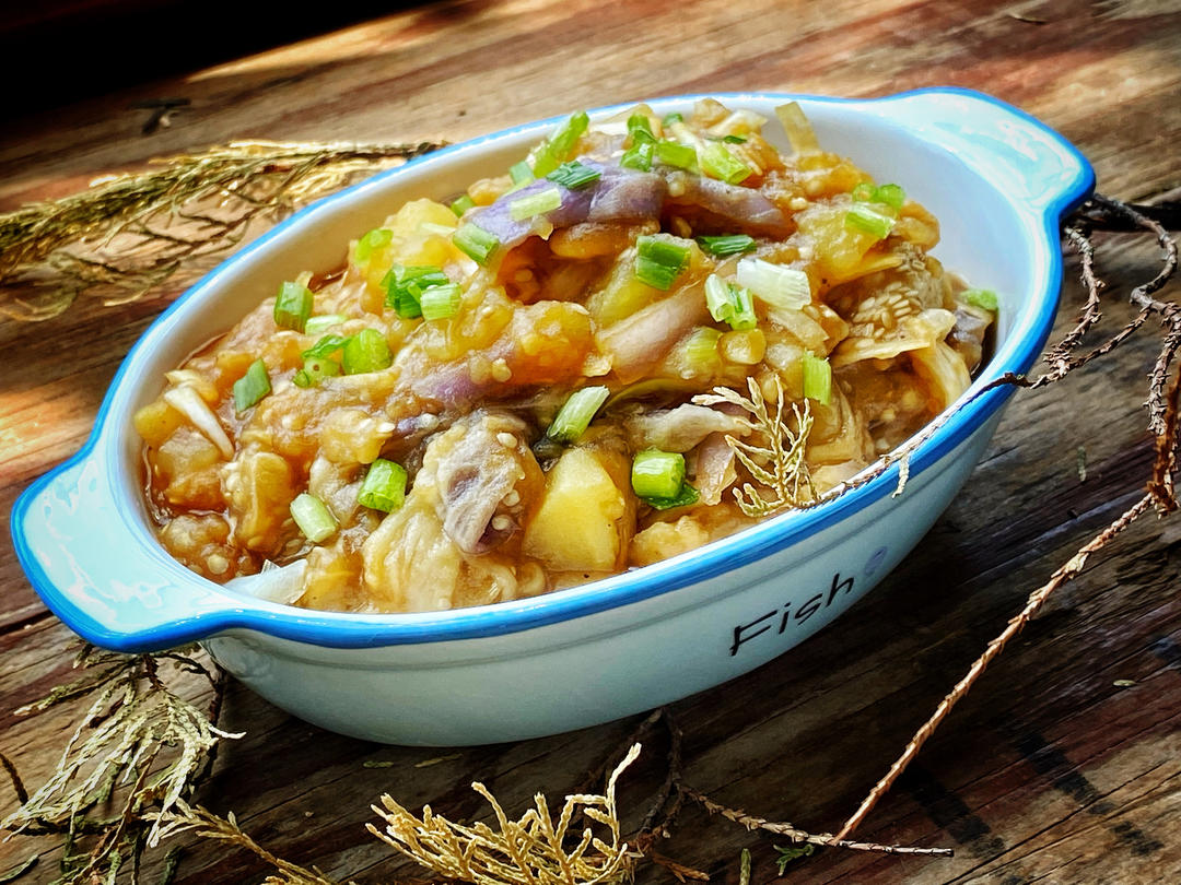 达敷做的拌茄子土豆泥